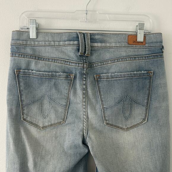 Level 99 Women's Sarah Twisted Seam Tomboy Light Wash Jeans Size 27 - Picture 7 of 9